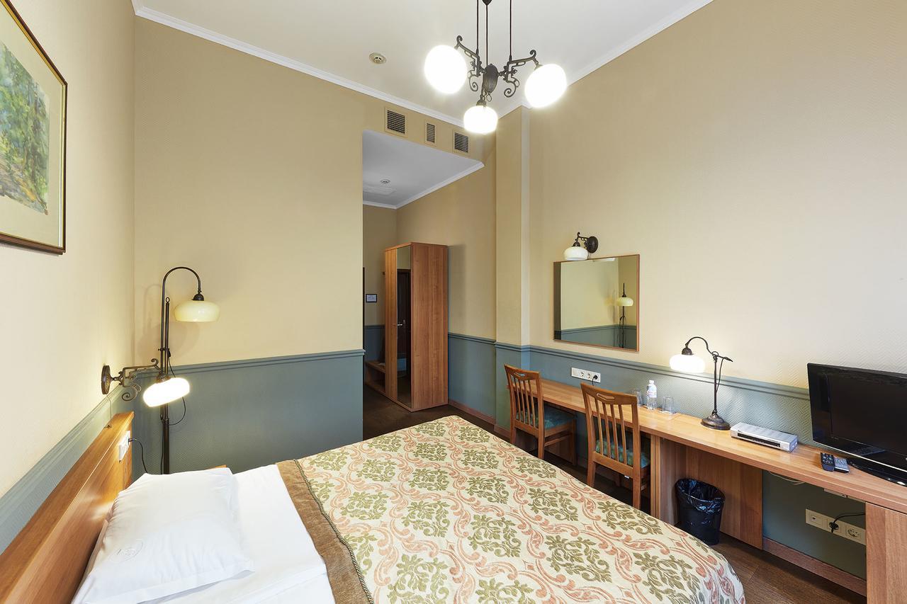 Frapolli Hotel Odessa Buitenkant foto
