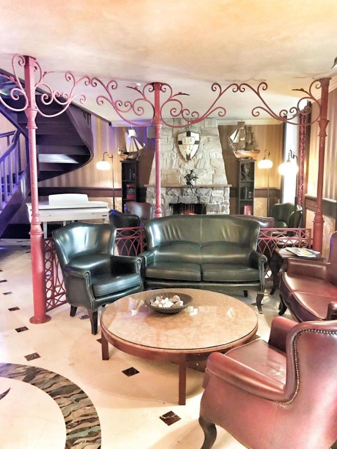 Frapolli Hotel Odessa Buitenkant foto